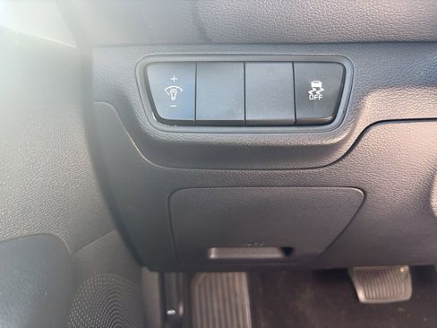 Used 2023 Kia Forte LXS image 23