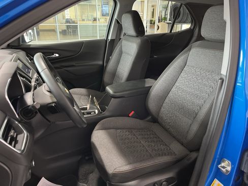 Used 2024 Chevrolet Equinox LT FWD image 13