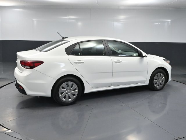Used 2018 Kia Rio S FWD image 4