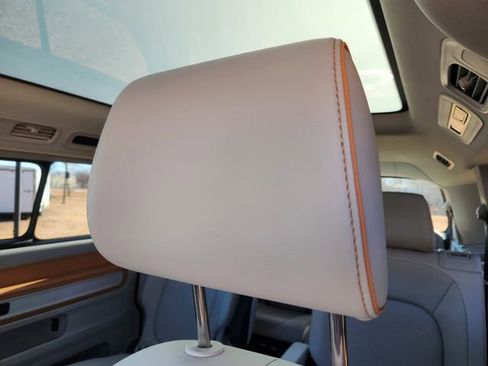 New 2025 Volkswagen ID. Buzz Pro S Plus image 13