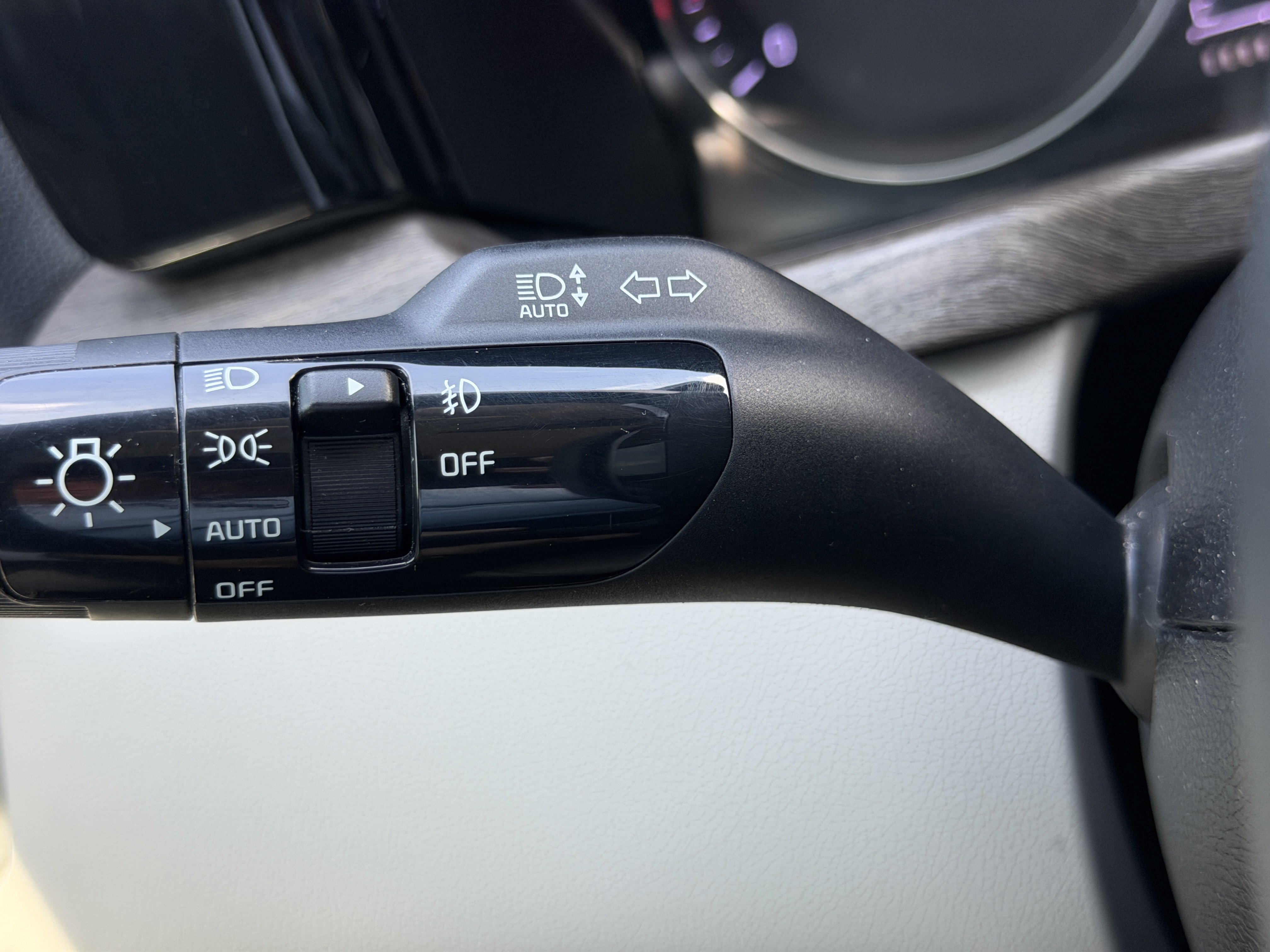 Used 2022 Kia Sorento EX FWD image 24