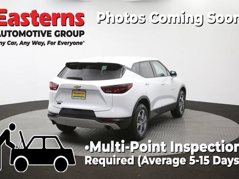 Used 2025 Chevrolet Blazer LT FWD image 40