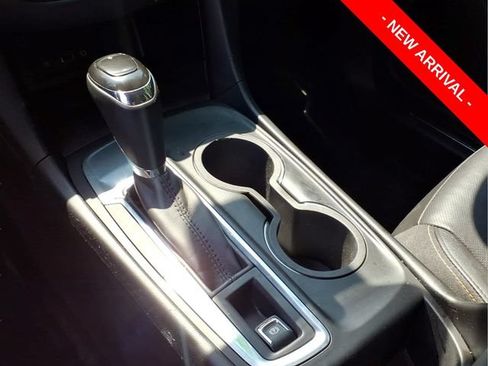 Used 2019 Chevrolet Equinox Premier FWD image 27