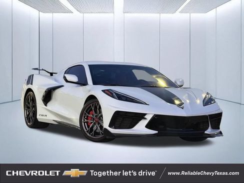 Used 2023 Chevrolet Corvette Stingray Premium Cpe w/ Z51 Performance Package RWD image 1