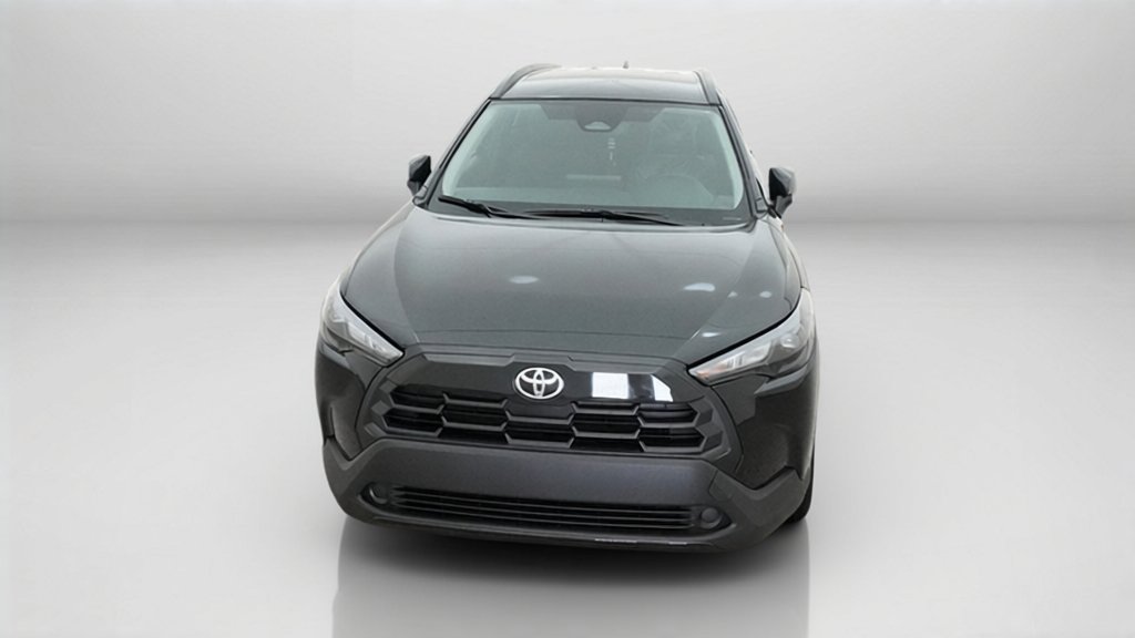 New 2026 Toyota Corolla Cross LE FWD image 2