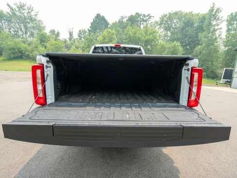 Used 2023 Ford F250 XLT AWD/4WD image 32