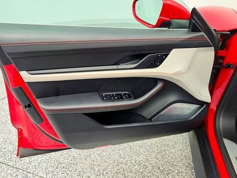 Used 2024 Porsche Taycan 4S image 11