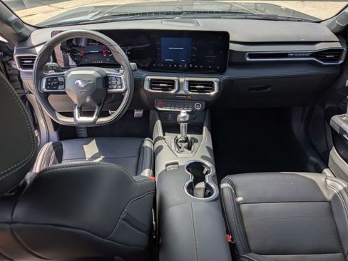 Used 2025 Ford Mustang GT Premium RWD image 14