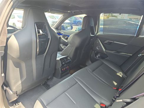 Used 2025 BMW M5 w/ Carbon Package AWD/4WD image 14
