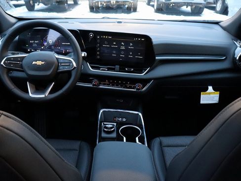 New 2026 Chevrolet Equinox LT w/ Convenience Package II image 18