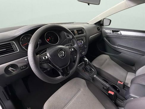 Used 2017 Volkswagen Jetta S FWD image 9