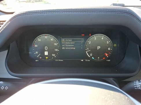 New 2026 Land Rover Defender 110 S image 7