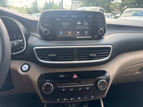 Used 2019 Hyundai Tucson Value AWD/4WD image 27