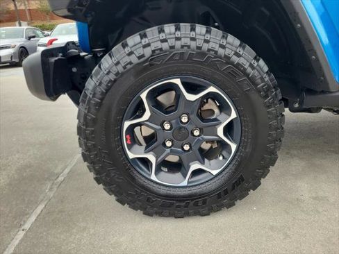 Certified 2023 Jeep Wrangler Unlimited Rubicon w/ Cold Weather Group image 31