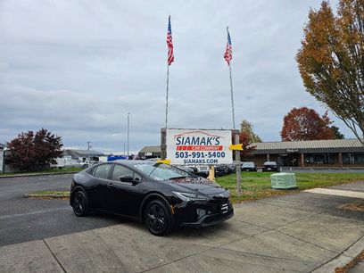 Used 2025 Toyota Prius LE