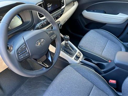 New 2025 Hyundai Venue Limited image 10