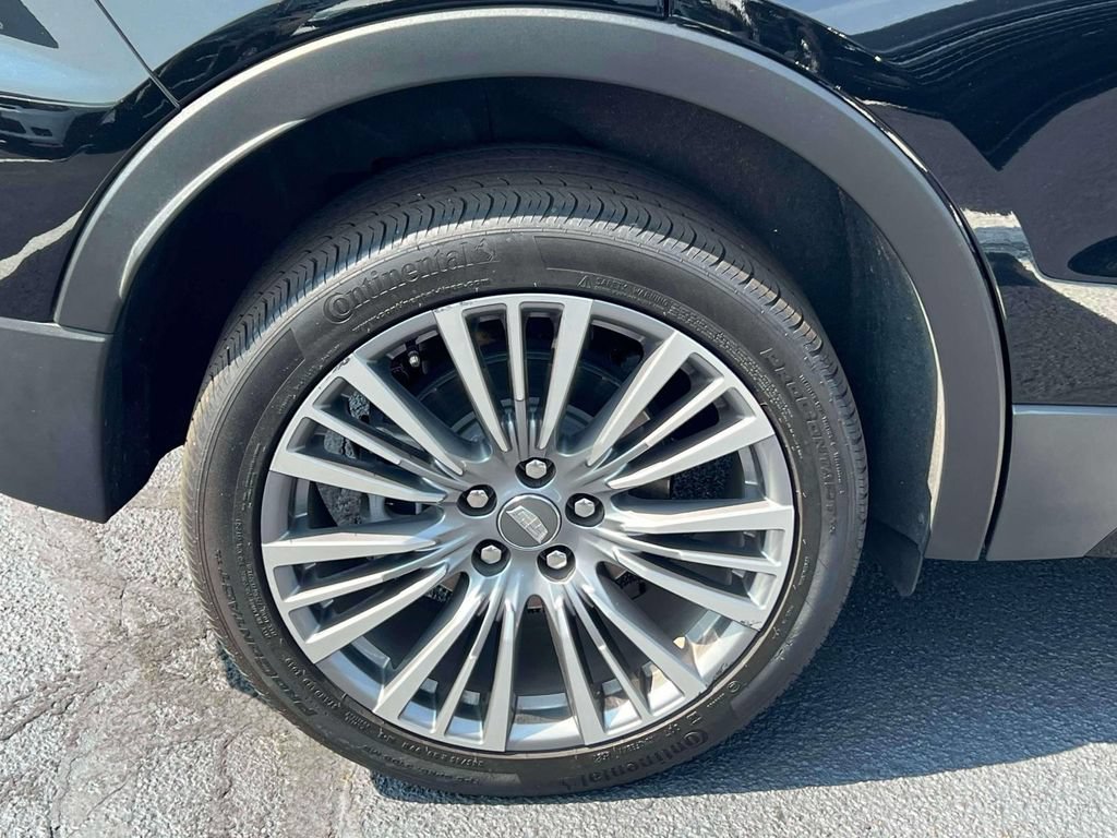 Used 2024 Cadillac XT4 Premium Luxury AWD/4WD image 11
