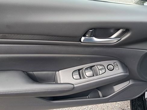 New 2025 Nissan Altima 2.5 SV w/ SV Special Edition Package image 11