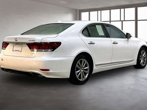 Used 2015 Lexus LS 460 AWD w/ Comfort Package image 3
