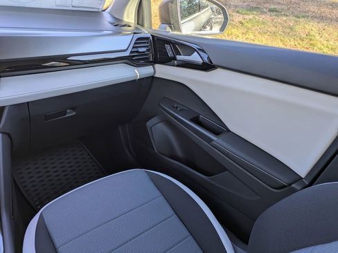 New 2026 Volkswagen Taos S AWD/4WD image 17