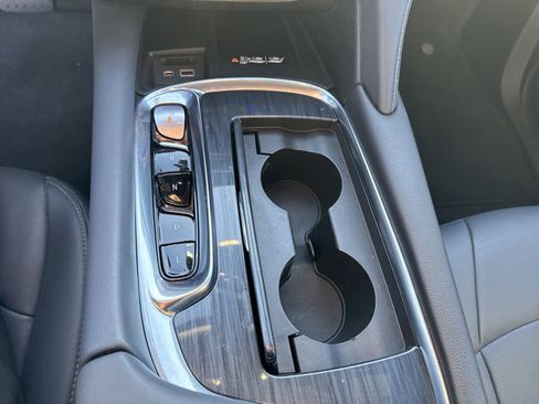 Used 2022 Buick Enclave Premium image 26