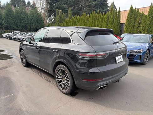 Used 2019 Porsche Cayenne image 2