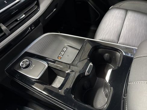 Used 2025 Buick Enclave Sport Touring image 22