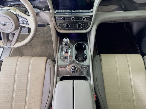 Certified 2023 Bentley Bentayga image 24
