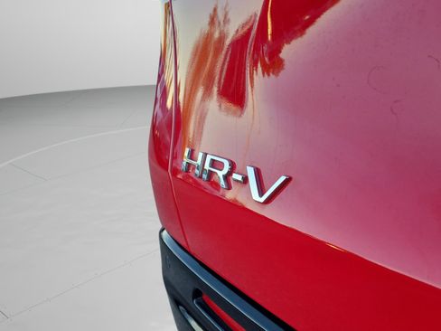 Used 2023 Honda HR-V EX-L image 7