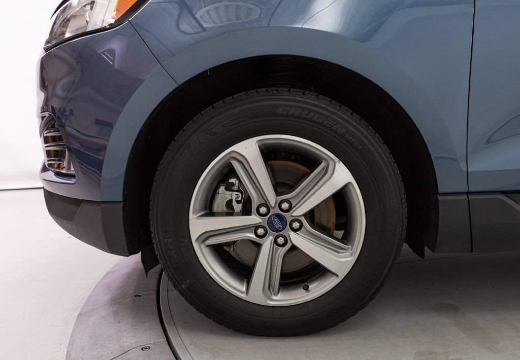 Used 2019 Ford Edge SEL w/ Equipment Group 201A AWD/4WD image 20