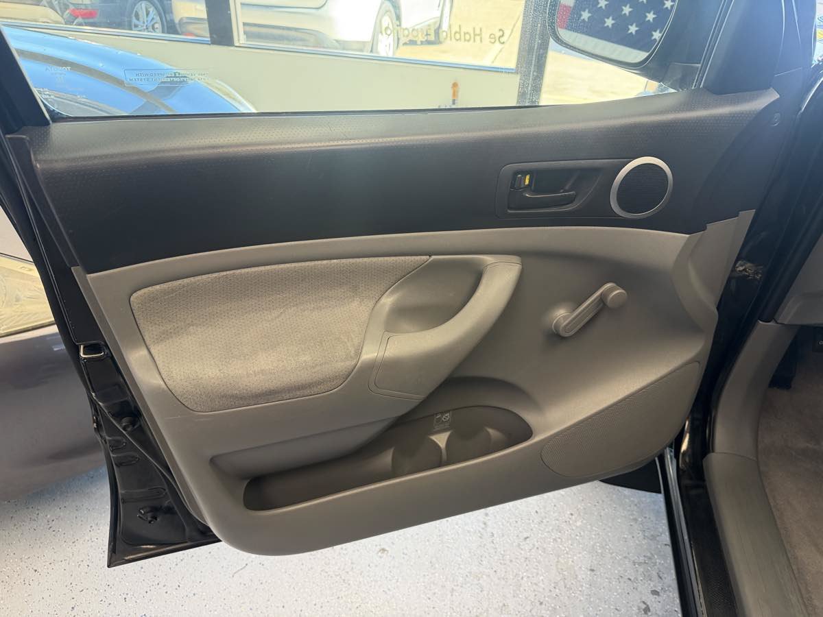 Used 2005 Toyota Tacoma 4x4 Access Cab image 25
