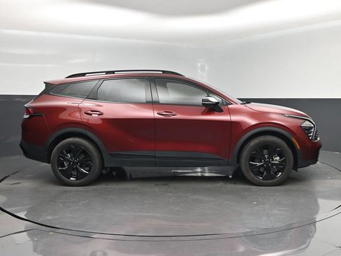 Certified 2025 Kia Sportage X-Line w/ Premium Package AWD/4WD image 2