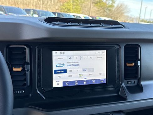 Used 2023 Ford Bronco Badlands image 28