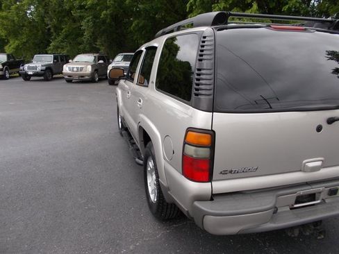 Used 2005 Chevrolet Tahoe Z71 w/ Preferred Equipment Group RWD image 4