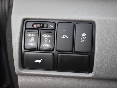 Used 2016 Honda Odyssey EX-L image 18