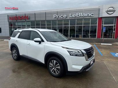 Used 2025 Nissan Pathfinder SL