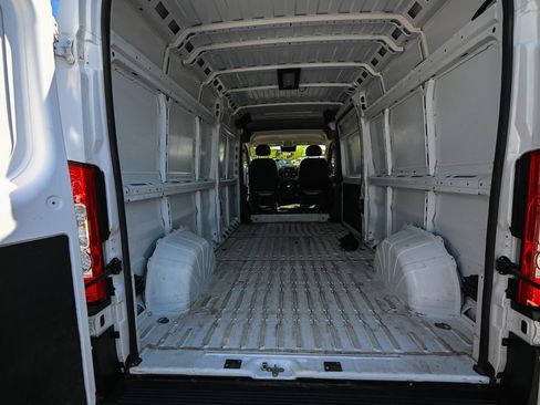 Used 2025 RAM ProMaster 3500 w/ Convenience Group FWD image 16