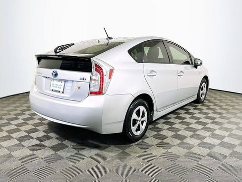 Used 2013 Toyota Prius Four image 9