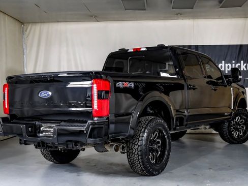 Used 2024 Ford F250 Lariat image 9