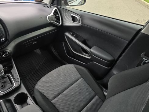 Certified 2024 Kia Soul LX FWD image 18