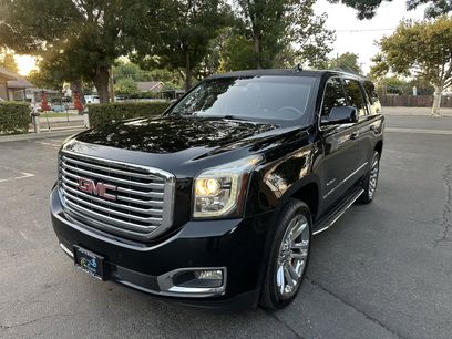 Used 2017 GMC Yukon SLT w/ Premium Edition