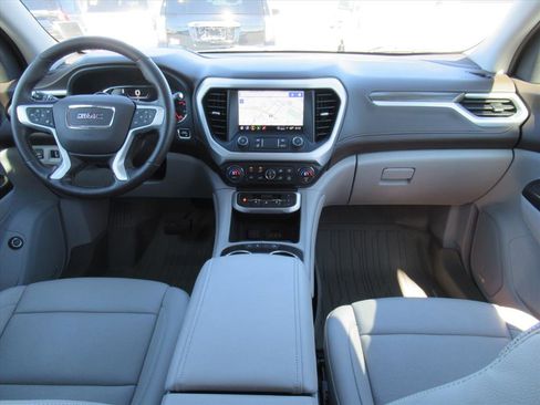 Used 2023 GMC Acadia SLT w/ Technology Package image 12