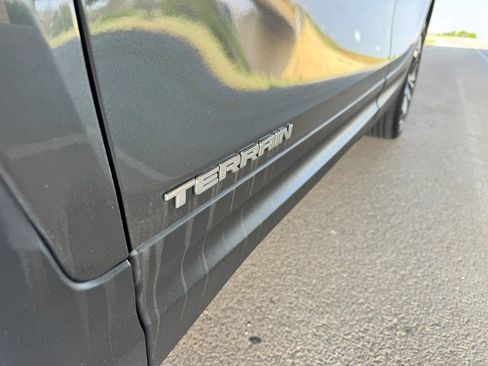 Used 2020 GMC Terrain SLT w/ Preferred Package image 9