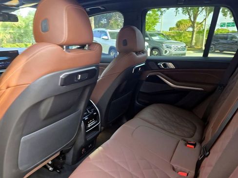 Used 2025 BMW X5 sDrive40i w/ M Sport Package RWD image 12