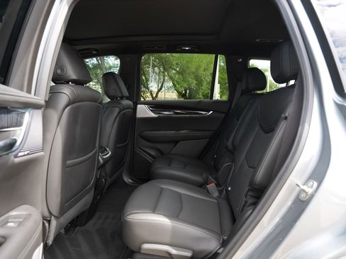 Certified 2024 Cadillac XT6 Premium Luxury image 20