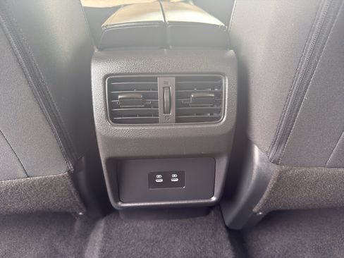 Certified 2026 Nissan Rogue SV AWD/4WD image 31