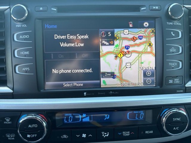 Used 2019 Toyota Highlander XLE AWD/4WD image 17