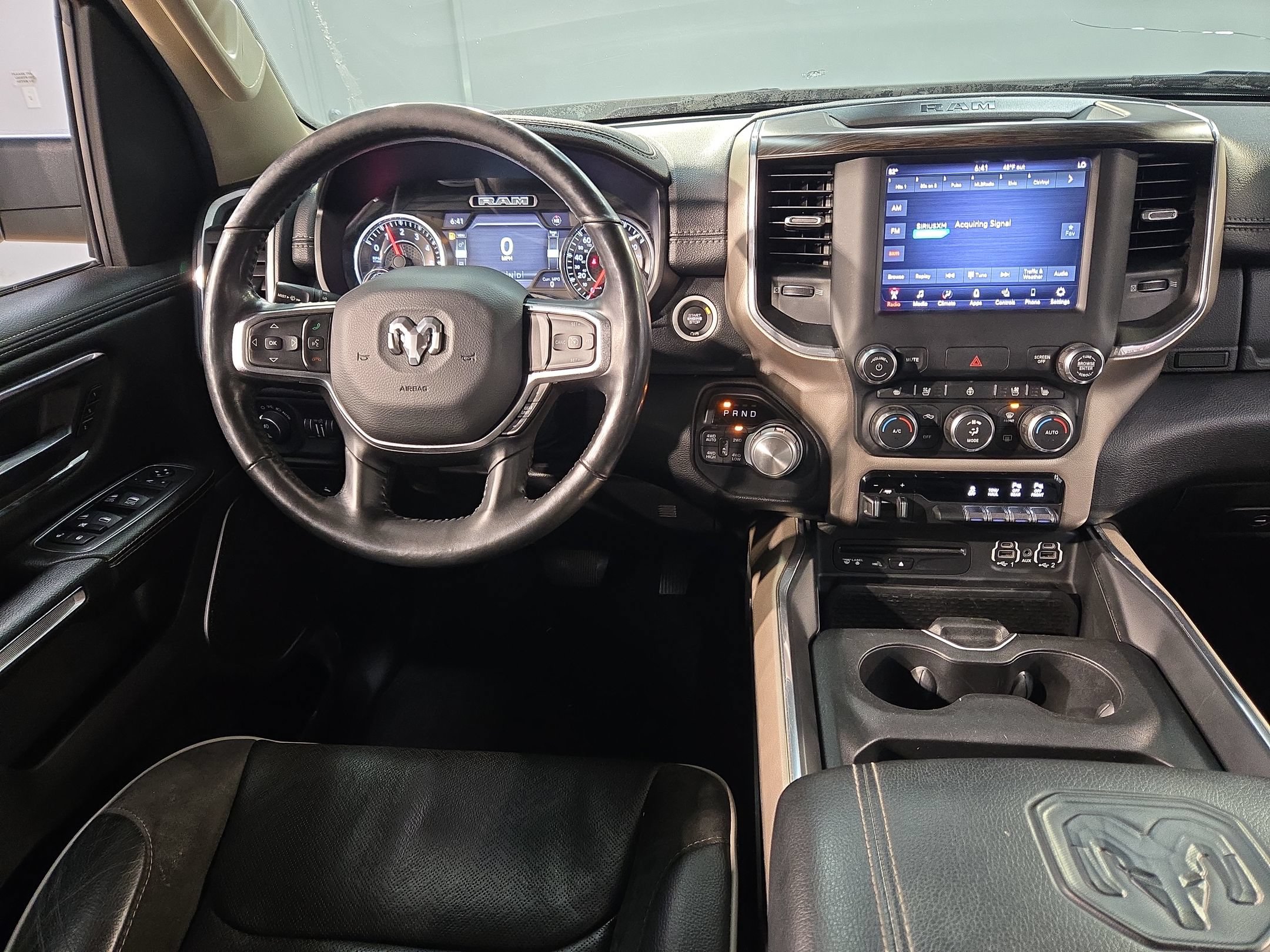 Used 2019 RAM 1500 Laramie AWD/4WD image 9