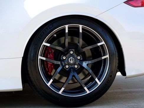 Used 2018 Nissan 370Z NISMO image 24