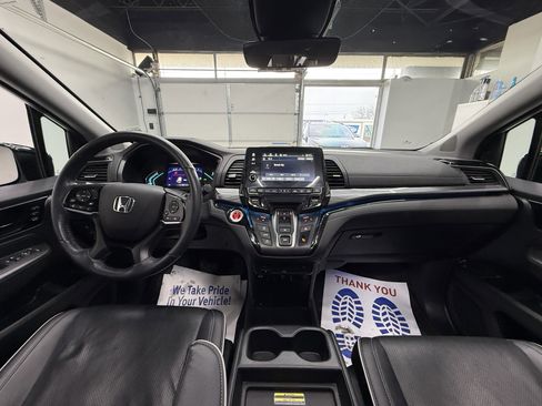 Used 2023 Honda Odyssey Touring image 14